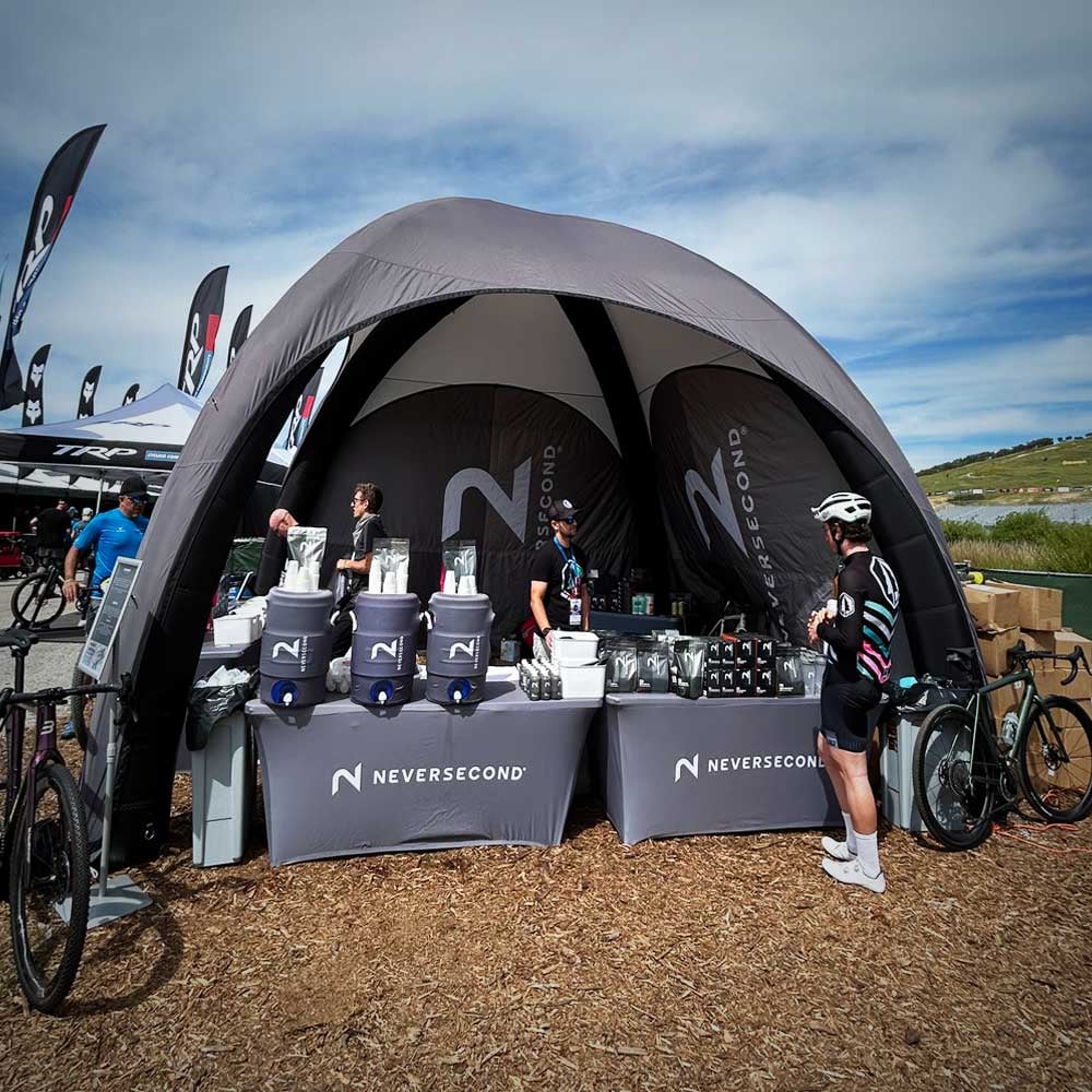 strike-inflatable-tent-neversecond-bike-demo-20x20-1000x1000