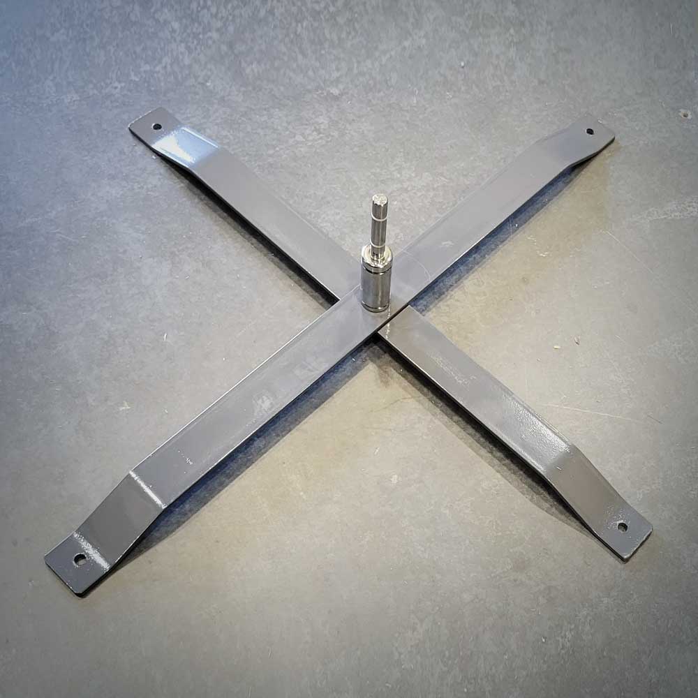 strike-flag-steel-crossbase-outdoor-1000x1000